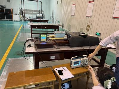 國內首款數字融合型高壓帶電顯示器研制成功，引領電氣設備智能化新浪潮